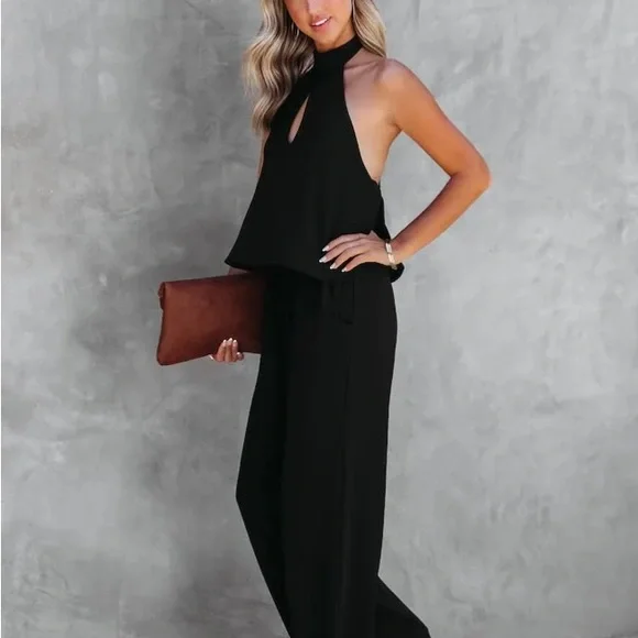 VICI stunning halter jumpsuit NWOT - Picture 10 of 12